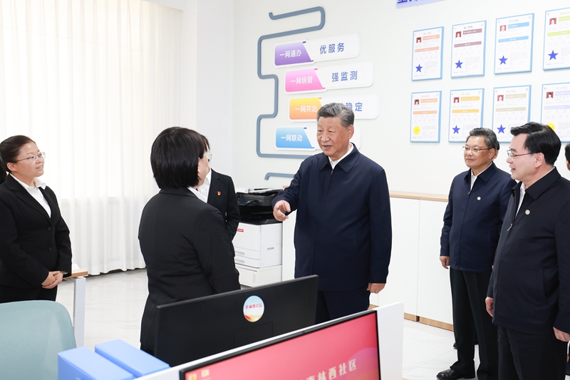 习近平在甘肃考察时强调深化改革勇于创新苦干实干富民兴陇奋力谱写中国式现代化甘肃篇章途中在陕西宝鸡考察蔡奇陪同考察「相关图片」 习近平在甘肃考察时强调深化改革勇于创新苦干实干富民兴陇奋力谱写中国式现代化甘肃篇章途中在陕西宝鸡考察蔡奇陪同考察「相关图片」