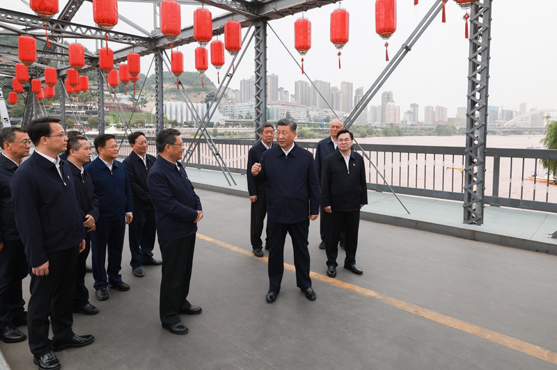 习近平在甘肃考察时强调深化改革勇于创新苦干实干富民兴陇奋力谱写中国式现代化甘肃篇章途中在陕西宝鸡考察蔡奇陪同考察「相关图片」 习近平在甘肃考察时强调深化改革勇于创新苦干实干富民兴陇奋力谱写中国式现代化甘肃篇章途中在陕西宝鸡考察蔡奇陪同考察「相关图片」