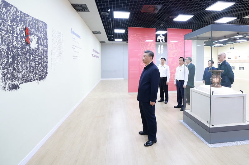 习近平在甘肃考察时强调深化改革勇于创新苦干实干富民兴陇奋力谱写中国式现代化甘肃篇章途中在陕西宝鸡考察蔡奇陪同考察「相关图片」 习近平在甘肃考察时强调深化改革勇于创新苦干实干富民兴陇奋力谱写中国式现代化甘肃篇章途中在陕西宝鸡考察蔡奇陪同考察「相关图片」