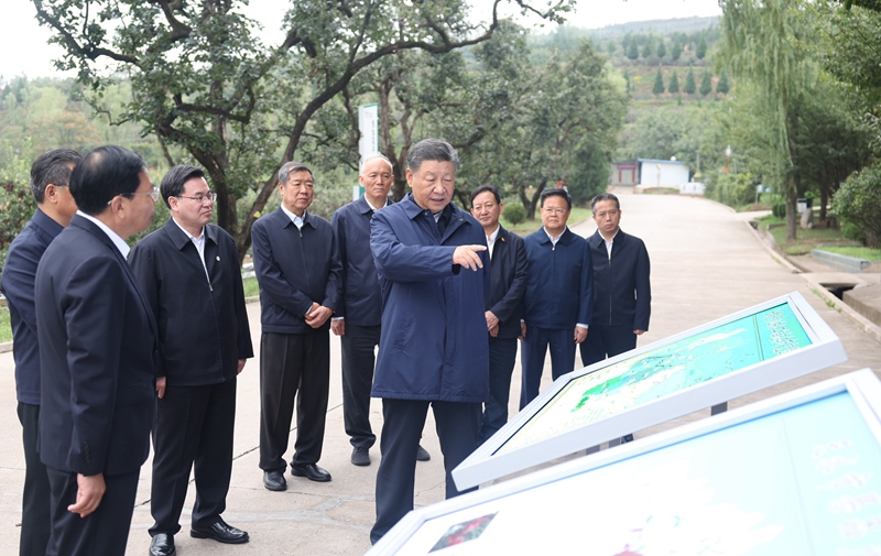 习近平在甘肃考察时强调深化改革勇于创新苦干实干富民兴陇奋力谱写中国式现代化甘肃篇章途中在陕西宝鸡考察蔡奇陪同考察「相关图片」 习近平在甘肃考察时强调深化改革勇于创新苦干实干富民兴陇奋力谱写中国式现代化甘肃篇章途中在陕西宝鸡考察蔡奇陪同考察「相关图片」